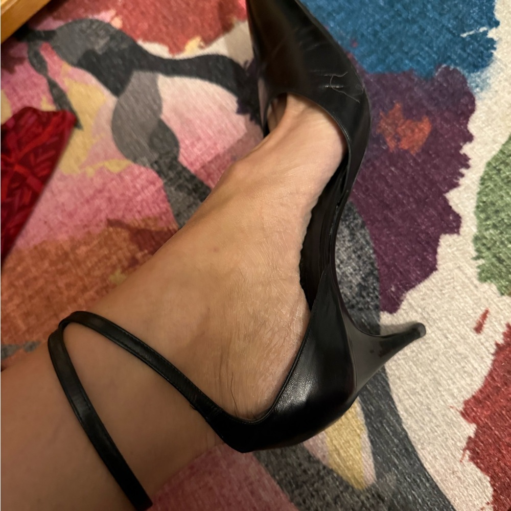 Calvin Klein Black Leather Pointed Heels - Picture 4 of 4